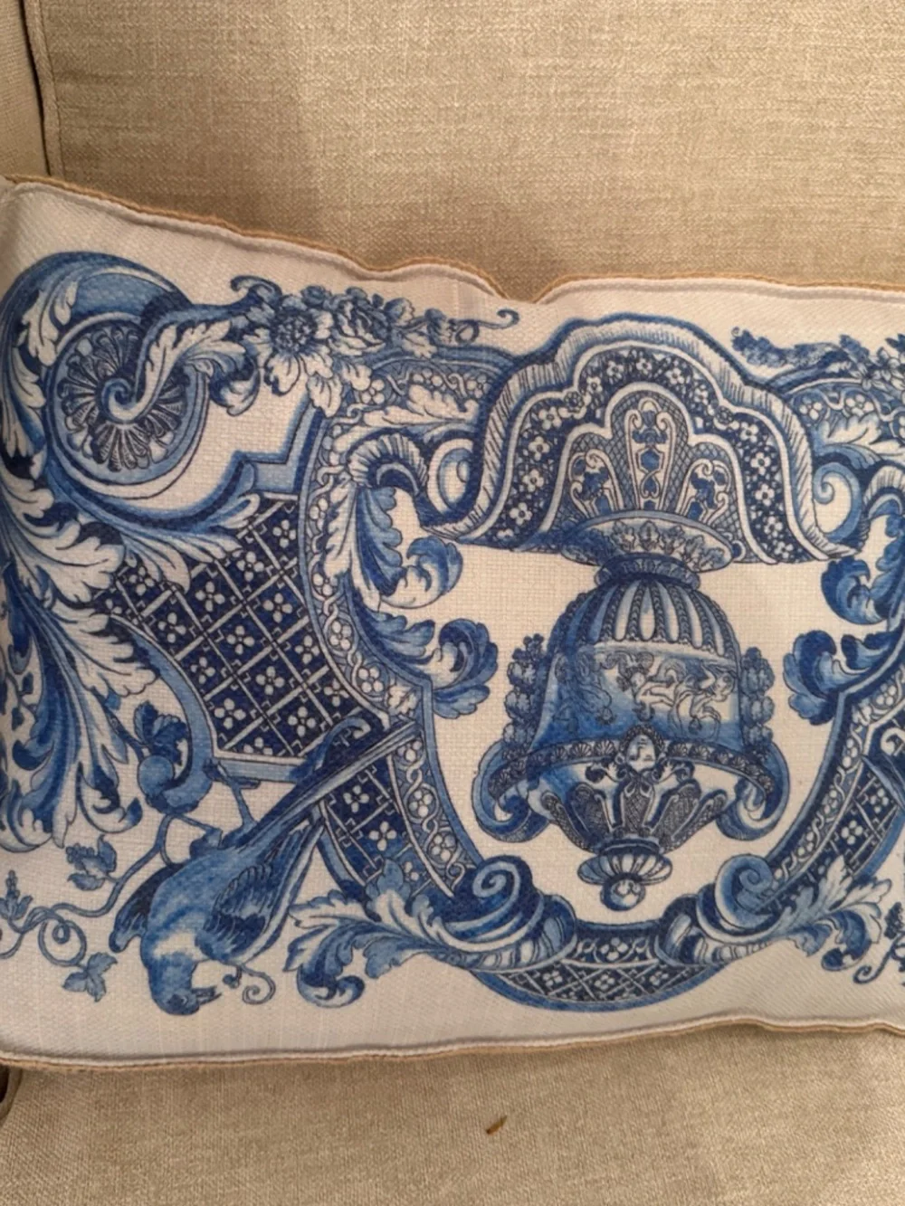 Parisian pillows